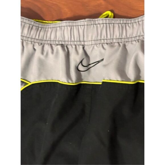Nice Nike Swim Trunks Mens Sz medium Black Lime Green Mini Swoosh Pockets Drawst - Picture 4 of 5